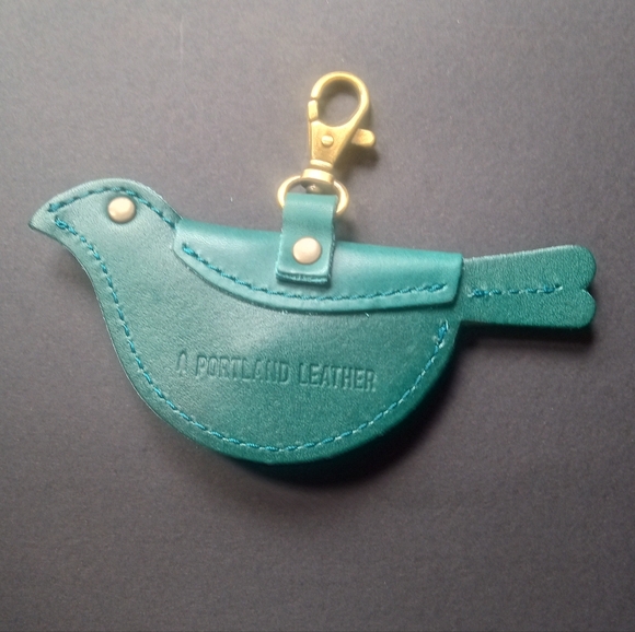 Portland Leather Mockingbird Pouch - Picture 2 of 2